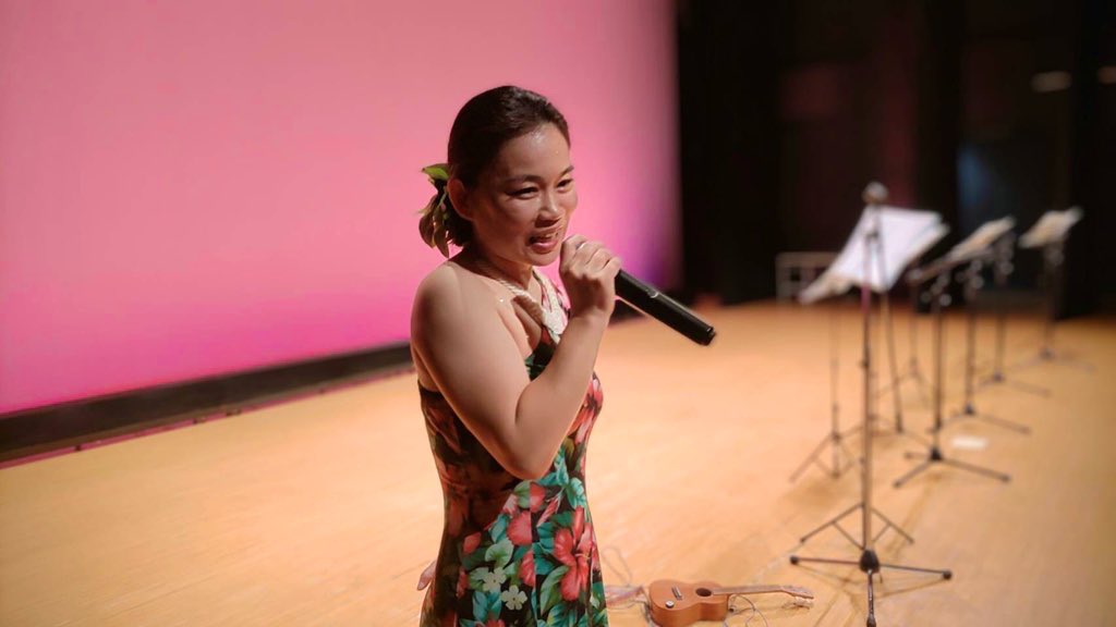 LINO_voice's tweet photo. 6.レアレアフラ
瀬谷で活動する中で何度もご一緒した団体。
優雅で美しいフラダンスの動きはとても温かい心が伝わってきて、見ているこちらも幸せな気持ちになりました。
年齢も様々でどの世代からでも興味もつ人居そうですね♪
ありがとうございます。 https://t.co/P0AuHXfAo6