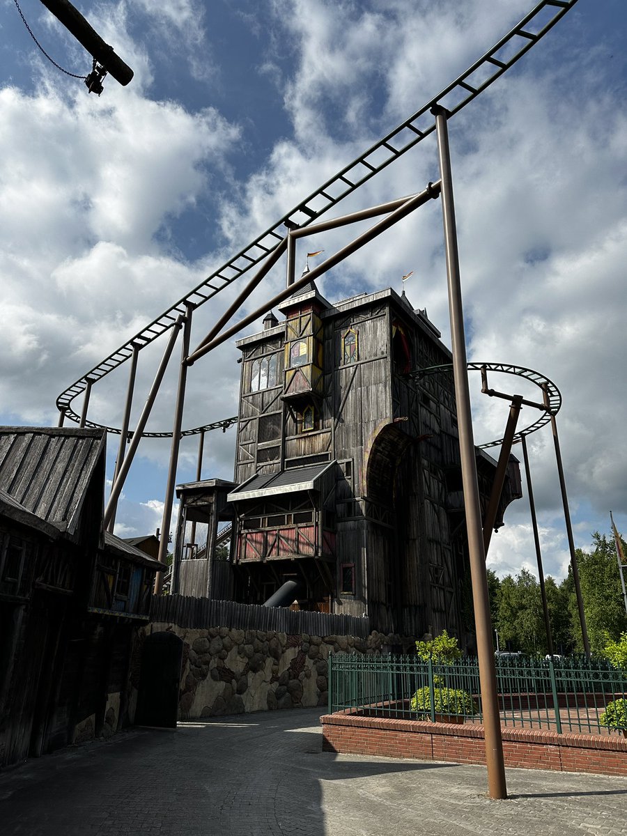 Popped into Germany to ride this weird thing, its known as a Tube Coaster, with the station at the top of a playhouse and the exit at the bottom. You do not ride the lift hill! The ride vehicle is set up like a bobsled, it’s super quirky and a very unique attraction for this FEC!