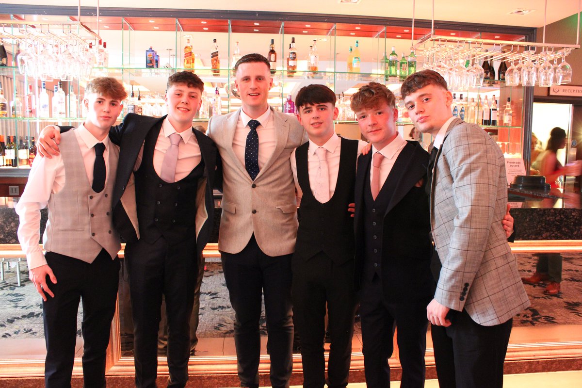 clydebankhigh's tweet photo. A fantastic night at The Lynnhurst for our S6 prom! Pupils looked amazing and behaved brilliantly. Huge congrats to Prom King Ashton Gallacher and Prom Queen Beth Maclean. Good luck to all our leavers on their next chapter! 🎉👑✨ #S6Prom https://t.co/aKh7Pk907z