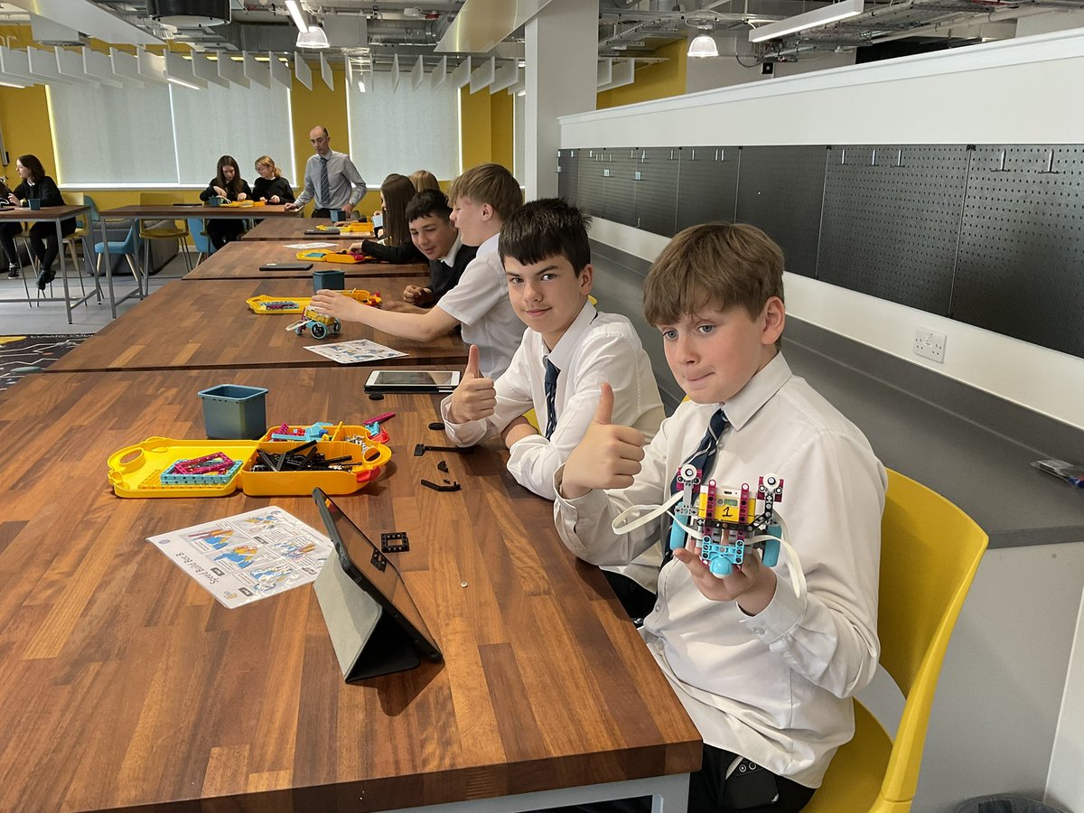 Hyett Education tweet media