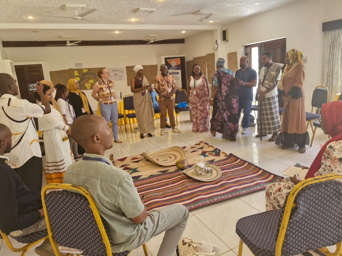 We unpacked the causes of conflict, explored alternative justice systems, developed anti-bias strategies, and tackled the role of media in shaping peace or fueling hate.
#TAYO2025 #Amplifying4Change