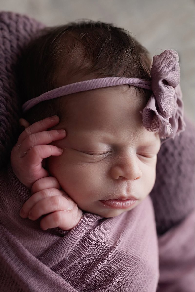 fayephotography's tweet photo. Obsessed with her ❤️❤️❤️ #capetownnewbornphotography #newbornphotography #newbornphotographer  #newborn #newbornwrapping  #capetownphotographer #cakesmash  #newbornwrapping  #capetownphotographer #baby #pregnant https://t.co/6HWRazX5ps
