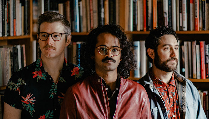 bringmethenews's tweet photo. Win 2 tickets to see the acclaimed indie folk-pop band, Darlingside at the Dakota. The show is on Wednesday, 6/18. Like or share this post and we’ll enter you in our random drawing. Winners will be notified on 6/16! #ad #twincities

https://t.co/7EF6GNJlNU https://t.co/yLLxobFEPa