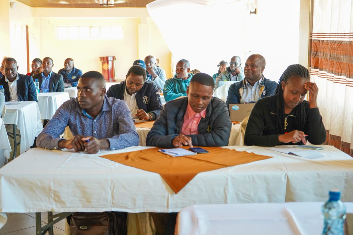 cerealgrowerske's tweet photo. Today, we held the Inception Meeting for the CGA-GIZ Project on Upscaling and Institutionalizing the FSC Model in Kenya at Nakuru.

Hon. Leonard Bor, CECM for the Department of Agriculture, graced the launch alongside other agricultural stakeholders.

The project builds on efforts by Farm to Market Alliance and other partners to equip smallholder farmers with Good Agricultural Practices, create work opportunities for youth and women, and further institutionalize the FSC Model.

It will be implemented in Nakuru, Kakamega, and Kisumu counties.

#TogetherWeGrow