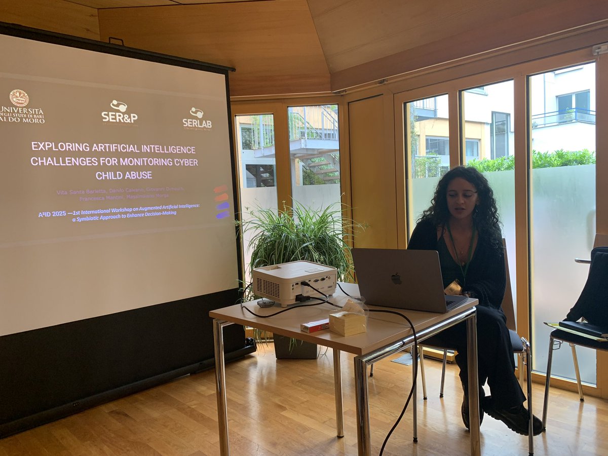 espositoandrea_'s tweet photo. ๐งต1/7
Today we held the 1st International Workshop on Augmented Artificial Intelligence (A2ID 2025), co-located with @IS_EUD_Conf 2025 โ and what a great experience it was!
#A2ID2025 #SymbioticAI #ISEUD2025 https://t.co/RCeMohHOYH