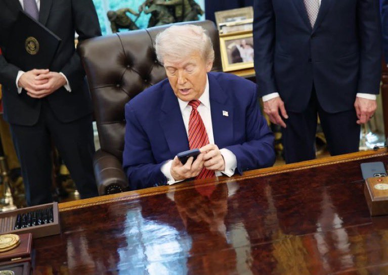 S2Steercos's tweet image. The Trump Organization is launching a new wireless service called “Trump Mobile” and releasing a $499 gold smartphone in conjunction.
You coppin?