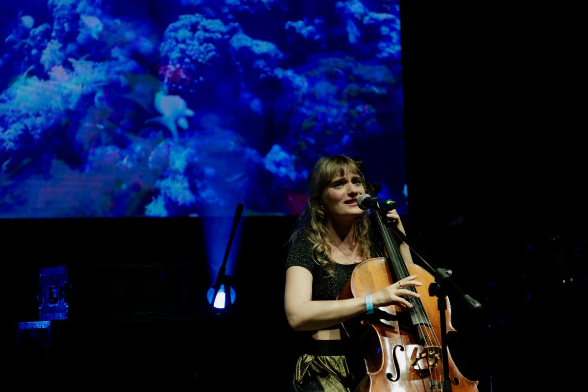✨ Maggi Rust brilló en su showcase en <a href="/Circulart_/">CIRCULART</a> !
Una presentación llena de fuerza y conexión, parte de la participación chilena en Medellín.
📸 Fotos por <a href="/MariaImagenes/">Maria Evans Robinson</a> 
+info 👉 circulart.org