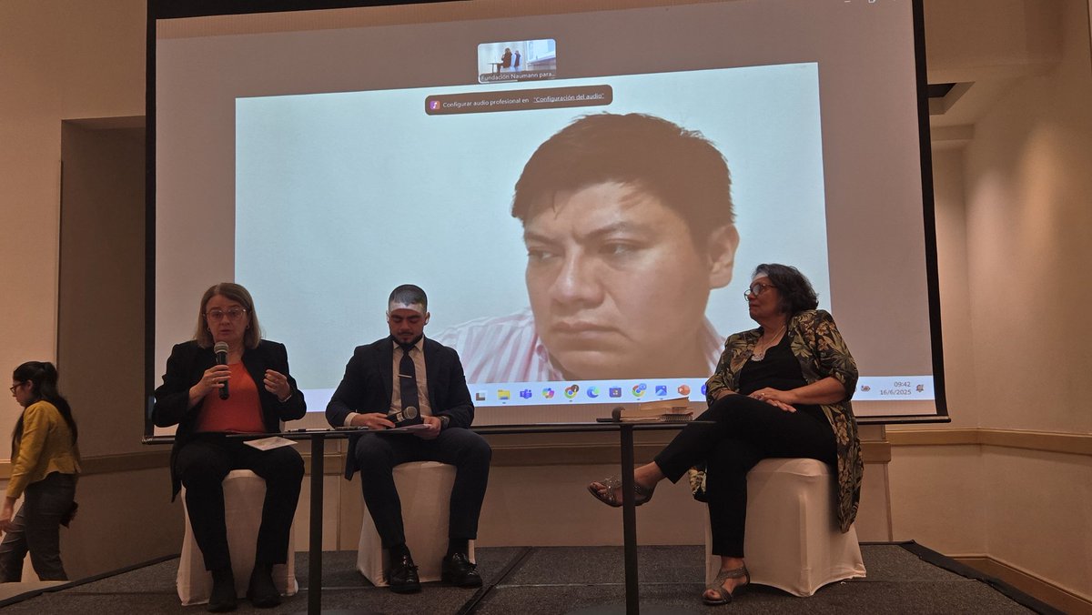 Iniciamos el Foro de la Democracia en Centroamérica: Honduras, con las palabras de bienvenida de nuestro Presidente Regional <a href="/Jimdac59/">Jimmy D. Dacarett Y</a> y con el panel: El Estado de la Democracia en Centroamérica.