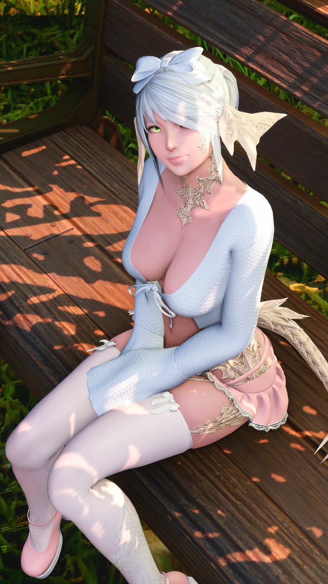 4 Gposes and 4 Moots. OK here we go...

to 4 amazing gposers that I want to see more of their gposes:
<a href="/ZoFFXIV/">zo</a> 
<a href="/AliceRin_ff14/">Alice</a> 
<a href="/Vect_Alter/">Alter</a> 
<a href="/kurosawaXIV/">ruby</a>