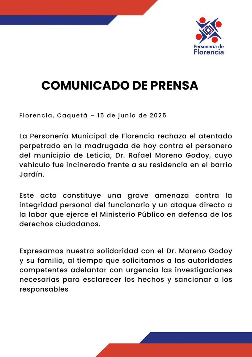 jorgelara85's tweet photo. ¡Indignante! El atentado contra el personero de Leticia, Dr. Rafael Moreno Godoy, demuestra que la inseguridad ha invadido hasta el último rincón del país. 

Su vehículo fue atacado frente a su casa en plena madrugada. ¿Hasta cuándo seguiremos permitiendo que la violencia dicte las reglas?
