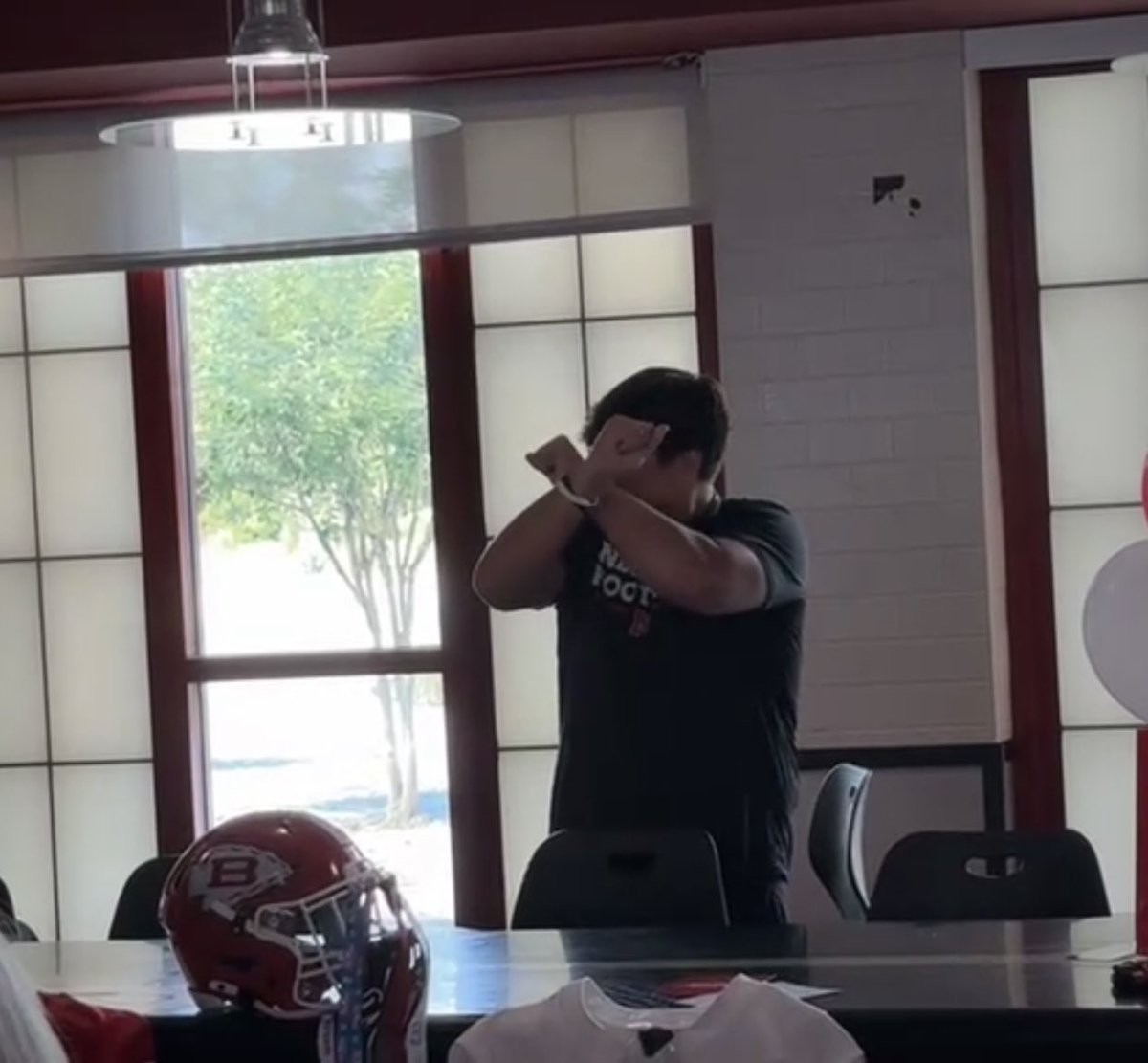 Steve Marik (@steve_marik) on Twitter photo 2026 Biloxi (Miss.) 4-star OT Hayden Ainsworth just announced he’s N.
Threw the bones at his commitment ceremony.
Here’s more from <a href="/TimVerghese/">Tim Verghese</a> on the sixth member of Nebraska’s 2026 class and second O-line commit:
🔗: nebraska.rivals.com/news/breaking-… 2026 Biloxi (Miss.) 4-star OT Hayden Ainsworth just announced he’s N.
Threw the bones at his commitment ceremony.
Here’s more from <a href="/TimVerghese/">Tim Verghese</a> on the sixth member of Nebraska’s 2026 class and second O-line commit:
🔗: nebraska.rivals.com/news/breaking-…
