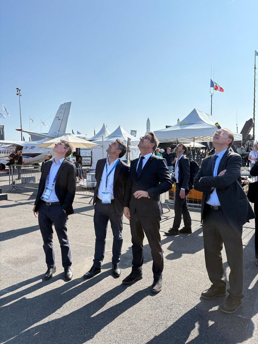 Xavier_Bettel's tweet photo. 📍Paris for the 55th @salondubourget 🚀 Europe is investing more in its own defense — and Luxembourg is stepping up. Proud to see 20 Luxembourgish companies at our 🇱🇺 pavilion and to announce the creation of LuxDefence asbl, our new defense industry association. #SalonDuBourget https://t.co/xtQjFiurwK