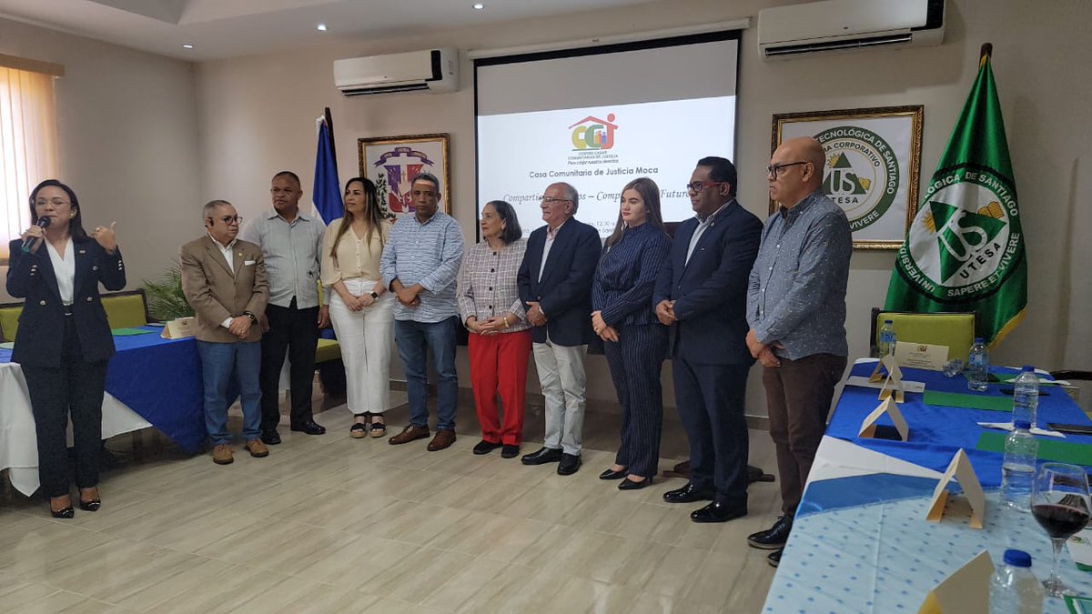 ccjusticia's tweet photo. ¡Moca se une por la convivencia pacífica!
Almuerzo institucional "Compartiendo logros – compartiendo futuro". Organizado por el Consejo Consultivo de la CCJ Moca. Empresariado realiza donaciones y apoya sostenibilidad local. https://t.co/5pyBLtm6K9