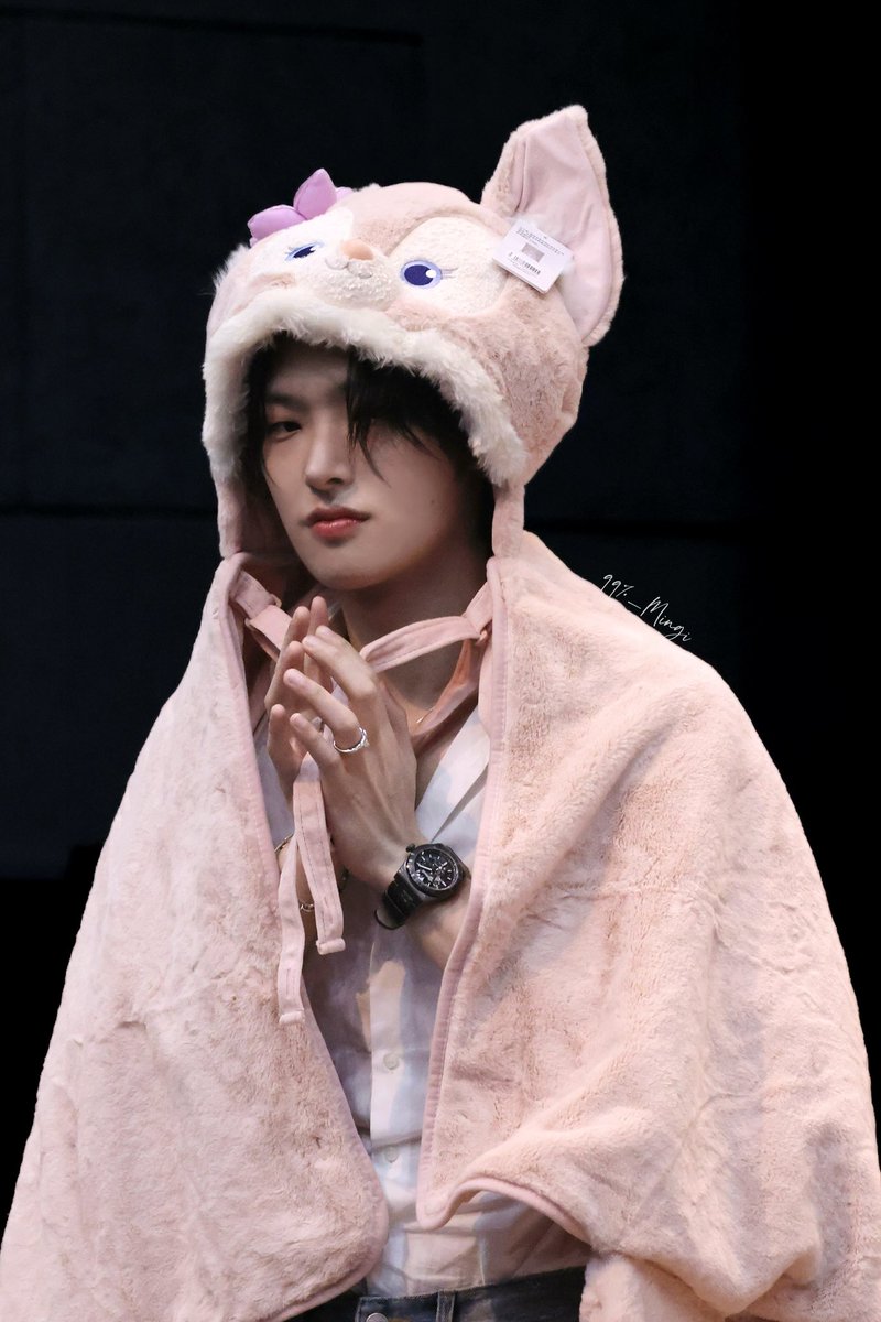 250615 애플뮤직 대면
밍키공주님^
#ATEEZ #에이티즈 #MINGI #민기