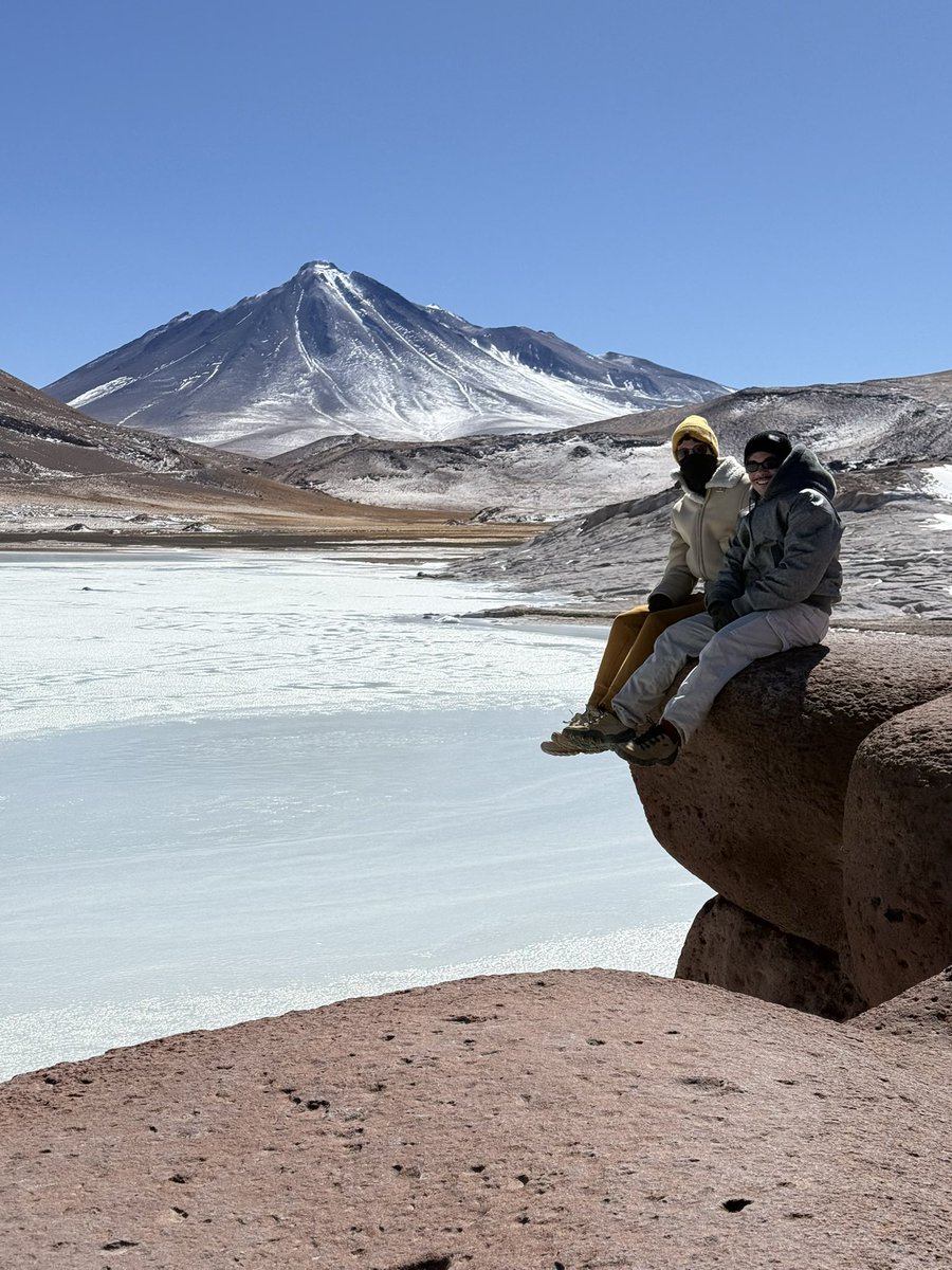 Vamos aproveitar antes que o mundo acabe ❤️