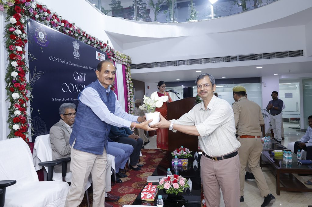CGST Noida Pr. Commissionerate tweet media