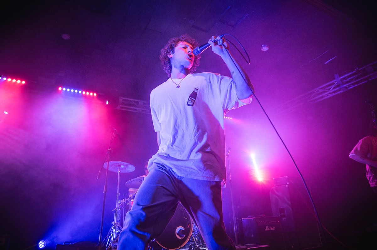 Amplead (@ampleadhq) on Twitter photo This weekend, we had the pleasure of attending <a href="/goldentouchfest/">Golden Touch Festival</a> for their first full weekend event at the <a href="/WedgewoodRooms/">Wedgewood Rooms</a> in Portsmouth!
Amongst all of the incredible performances over the weekend, were Apply To Play winners <a href="/Lockin_Band/">LOCK-IN</a>, <a href="/eevahmusic/">EEVAH</a>, <a href="/Cottons_Band/">Cottons</a> and This weekend, we had the pleasure of attending <a href="/goldentouchfest/">Golden Touch Festival</a> for their first full weekend event at the <a href="/WedgewoodRooms/">Wedgewood Rooms</a> in Portsmouth!
Amongst all of the incredible performances over the weekend, were Apply To Play winners <a href="/Lockin_Band/">LOCK-IN</a>, <a href="/eevahmusic/">EEVAH</a>, <a href="/Cottons_Band/">Cottons</a> and