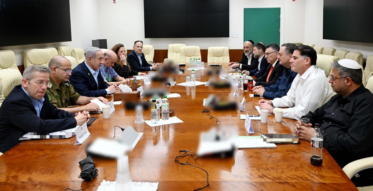 Photos: Prime Minister Benjamin Netanyahu managing the campaign against the Iranian regime's annihilation plan. 

📸: Avi Ohayon (GPO)