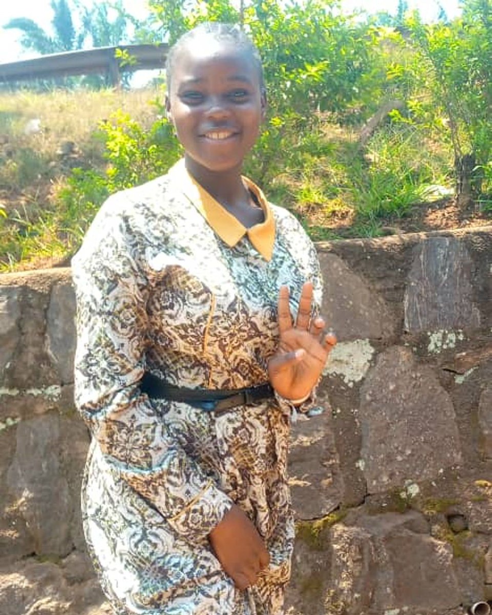 Mimi Mefo Info (@mimimefoinfo) on Twitter photo 🚨 MISSING PERSON ALERT  - PLEASE SHARE🚨
    Name: Njebu Carole Lopez Bih
    Age: 17
    Last Seen: Wednesday, June 11th, 2025
    Location: Nkozoa, Yaoundé
Please help us find Njebu Carole Lopez Bih, a 17-year-old student of ASEC International Complex-Nkozoa.
Carole left 🚨 MISSING PERSON ALERT  - PLEASE SHARE🚨
    Name: Njebu Carole Lopez Bih
    Age: 17
    Last Seen: Wednesday, June 11th, 2025
    Location: Nkozoa, Yaoundé
Please help us find Njebu Carole Lopez Bih, a 17-year-old student of ASEC International Complex-Nkozoa.
Carole left