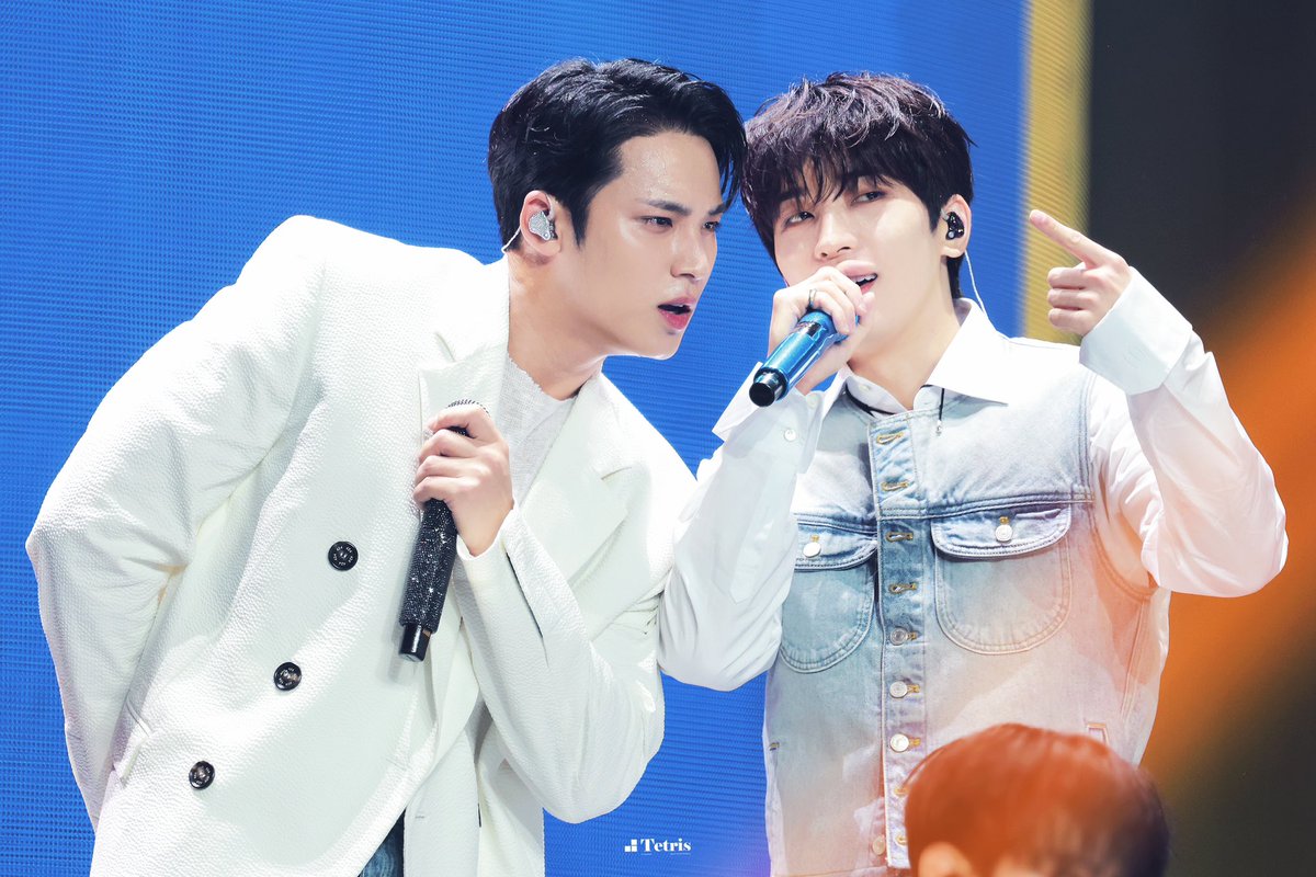Tetris_mw's tweet image. 240616 Weverse con
ํ๋ ๋ ์
๋ท
#SEVENTEEN #์ธ๋ธํด
#์์ฐ #WONWOO #ใฆใฉใ
#๋ฏผ๊ท #MINGYU #ใใณใฎใฅ
#๋ฏธ๋ #๋ฏผ์ #minwon #ใใผใใผ