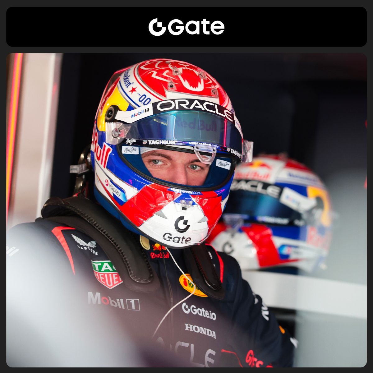 Gate_zh's tweet photo. 新标亮相,首秀告捷!🔥
Gate 新 logo 首次亮相 F1 赛场,与维斯塔潘同登领奖台!
#GateRedBullRacing https://t.co/iPh2yhqYpP