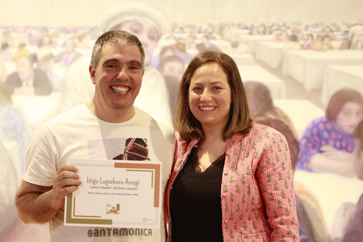 📝🏅2025eko Julene Azpeitia Literatura Lehiaketak baditu proiektu sarituak.

📝🏅El Concurso de Literatura Julene Azpeitia 2025 ya tiene proyectos premiados.

🔗 EU: labur.eus/ri9ovwrz | ES: labur.eus/zyctcidm

#Durango 🔵 #zurekin #contigo