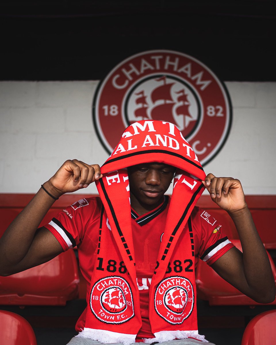 Officially a Chat. 🇾🇪

🔴⚪️⚫️ #UpTheChats