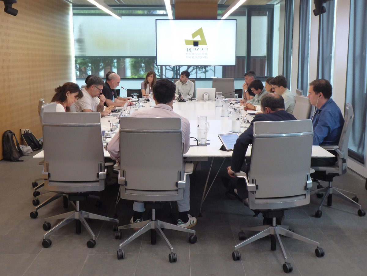 Lan-istripuen kudeaketarako Gureak-ek kontratatutako Mutualiari egin zaizkion salaketez ebazpen-proposamena/Propuesta de resolución de EH Bildu sobre las denuncias de actitudes de Mutualia, contratada por Gureak para gestionar los accidentes de trabajo jggipuzkoa.seneca.tv/watch?id=NWM5Z…