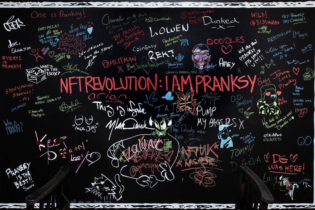 <a href="/Cabanimation/">Cab 🌋</a> Yes! We did this at the <a href="/pranksy/">Pranksy 📦</a> revolution exhibition!