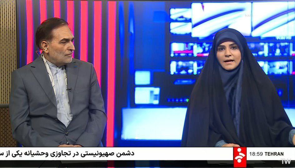 #عاجل :
استئناف #البث المباشر لقناة شبكة خبر من جديد
مذيعة التلفزيون الإيراني مازالت على قيد الحياة 
بعد #القصف الإسرائيلي للتلفزيون الإيراني قبل ٥ دقائق .. وتقول بأن إيران صامدة