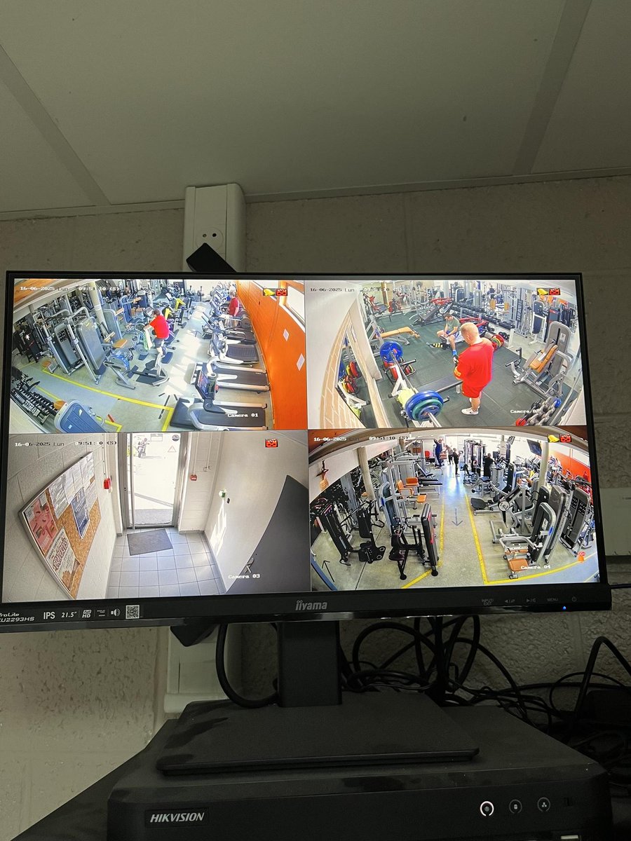 PointInformatiq's tweet image. Ajout d’une nouvelle camera pour compléter le système de notre client..
Si vous aussi vous avez un besoin en vidéosurveillance contactez nous au 03 21 17 36 90 point-tech.fr