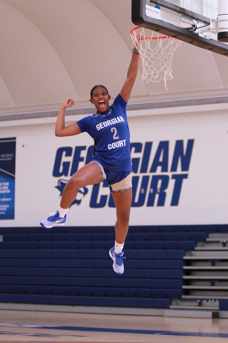 Happy Birthday to our awesome junior combo guard, Samantha Jones🎂🏀❤️