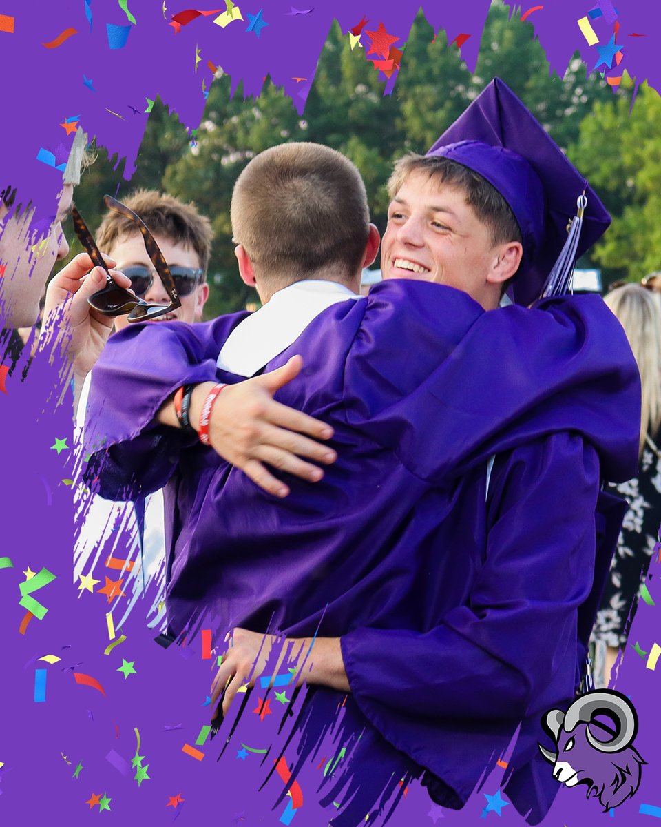 shawtech_hs's tweet image. Our #grads are walking into the world with more than #memories, they’re leaving with #credentials, co-op experience, and a clear #direction. The journey starts here #ClassOf2025!
#WeAreShawsheen #ShawTechCTE #CTEPathways #FutureReady