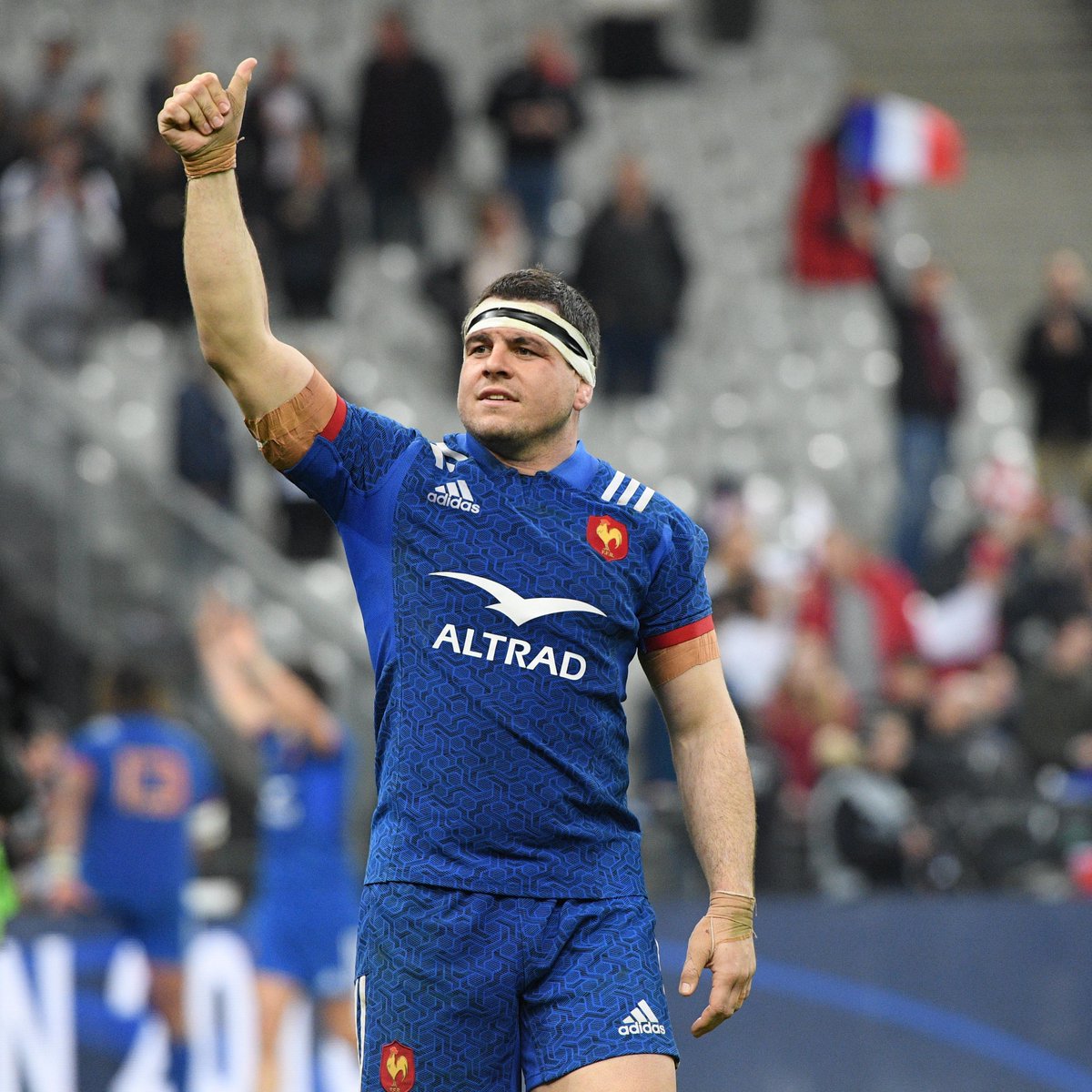 🥳 Nous souhaitons un joyeux anniversaire à l'ancien capitaine du #XVdeFrance Guilhem Guirado !