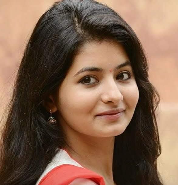 kayaldevaraj's tweet photo. June 17th
Actress #ReshmiMenon BIrthday
#HBDReshmi #Reshmi #HBDReshmiMenon #HappyBirthdayReshmiMenon #HappyBirthdayReshmi #HappyBirthday https://t.co/R58PbrtKB9