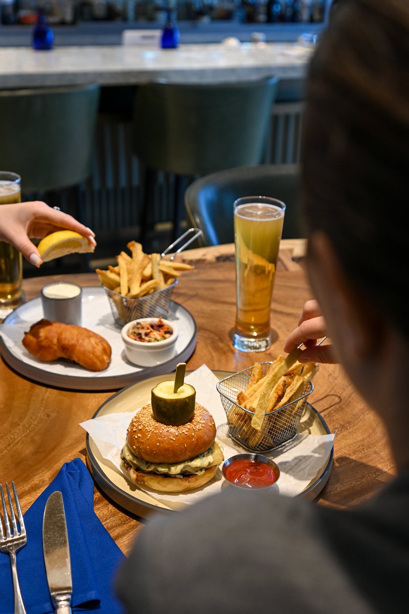 New Bar Signature Special – Only $30

Unwind in style with our SERIP Signatures, available Sunday to Thursday for just $30 CAD. Each dish is served with a refreshing 10oz beer, plus your choice of frites or house salad.

Choose from:
🍔 Wagyu Burger – 6oz Wagyu patty, house-made