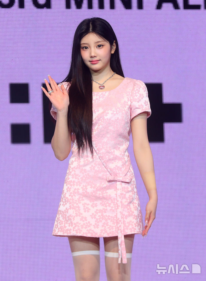 PressPhoto] 250616 ILLIT Comeback Showcase♫ WONHEE✨🩷 ② #ILLIT