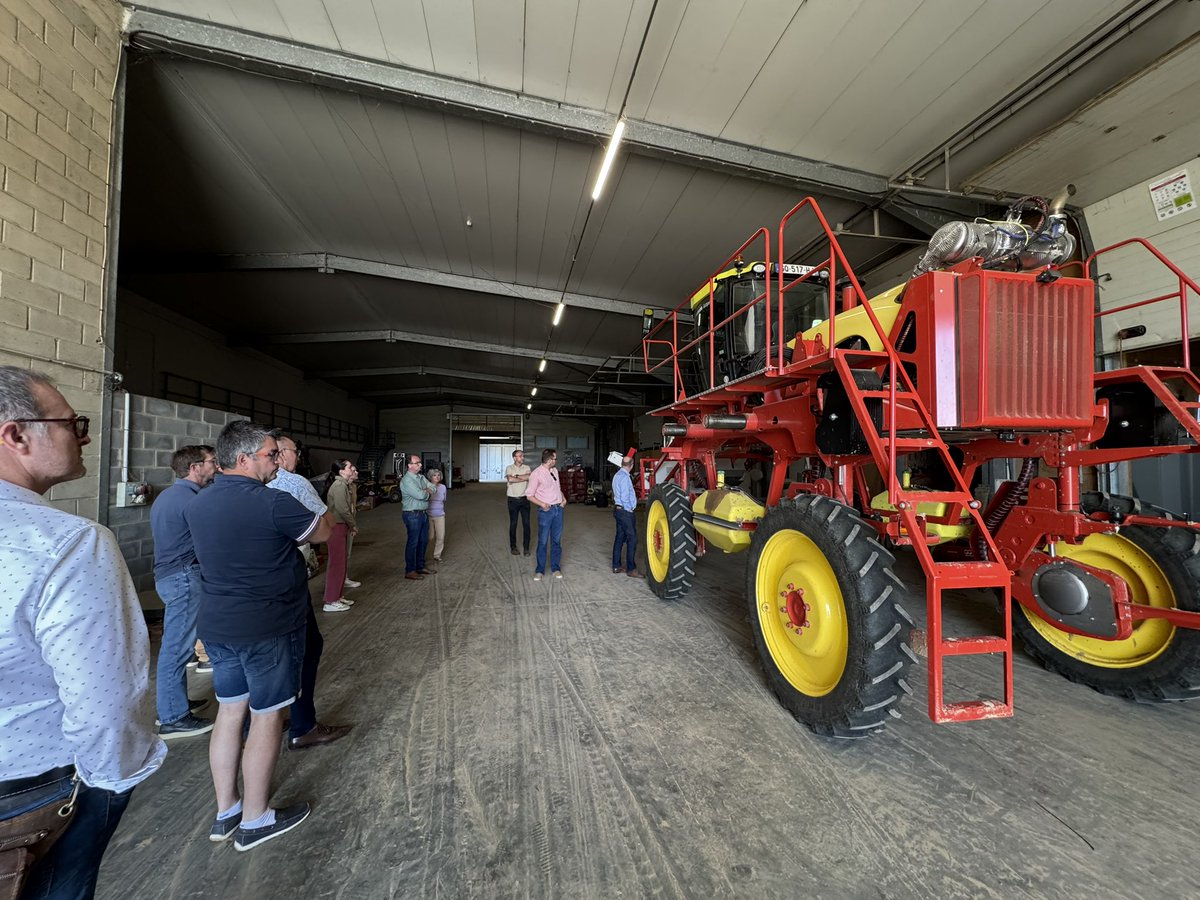 Visite de la station expérimentale de Villers Saint Christophe <a href="/ArvalisHdF/">ARVALIS Hauts-de-France</a> merci à l’équipe <a href="/Arvalisofficiel/">ARVALIS</a> qui nous a montré l’innovation au service des agriculteurs et des Coops 🇫🇷<a href="/lacoopagriHDF/">La coopération agricole Hauts de France</a> <a href="/valfrancecoop/">Valfrancecoop</a> <a href="/GrCoopCESE/">Groupe de la Coopération au CESE</a> <a href="/lacoopagricole/">La Coopération Agricole</a> <a href="/Metiersdugrain/">La Coopération Agricole Métiers du grain</a> <a href="/AGPB_Cerealiers/">AGPB-Les Nouveaux Céréaliers</a>