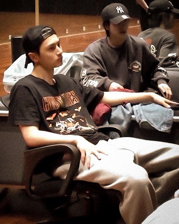02zLOOKS's tweet photo. jay is so attractive in snapback 🫠 https://t.co/ntntBdR4pQ