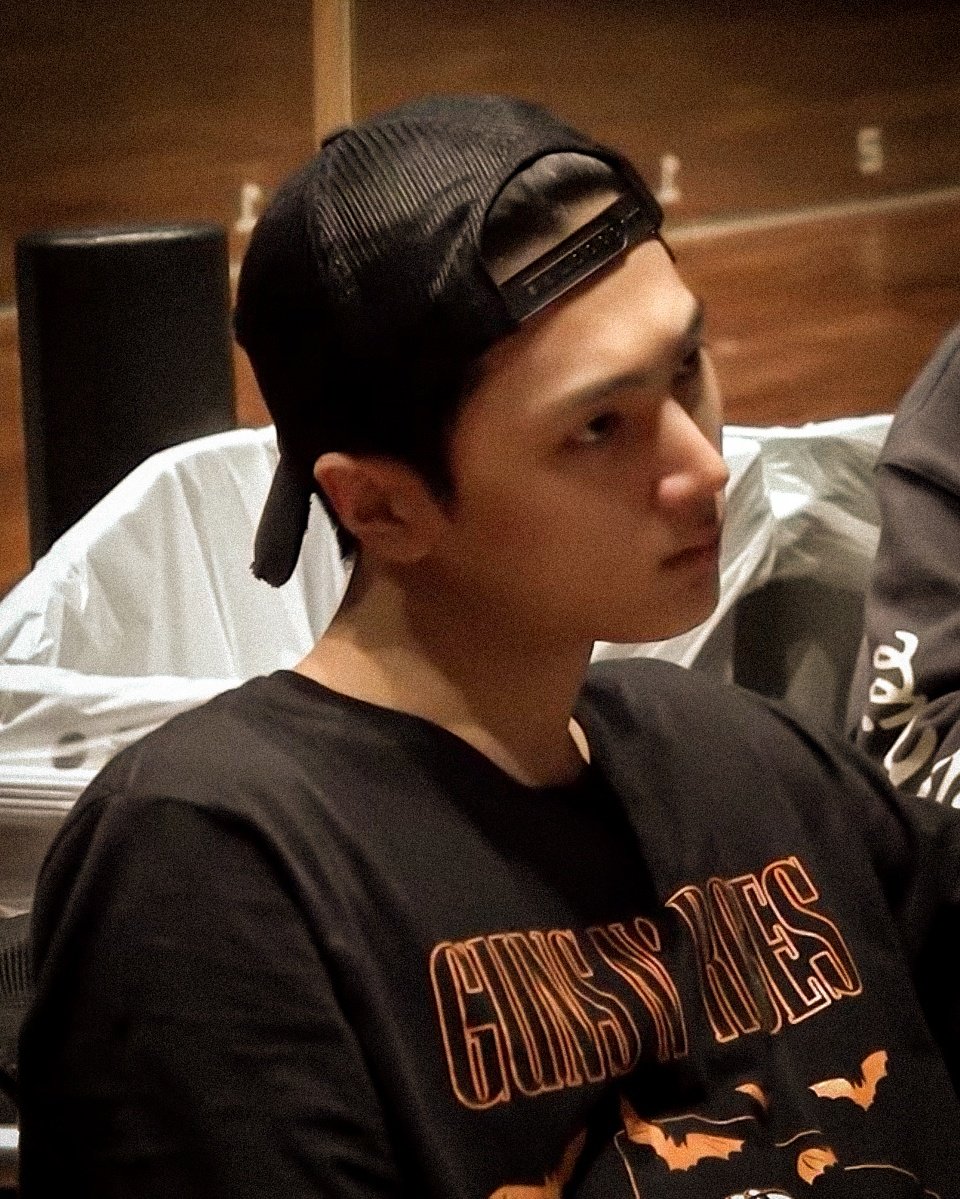 02zLOOKS's tweet photo. jay is so attractive in snapback 🫠 https://t.co/ntntBdR4pQ