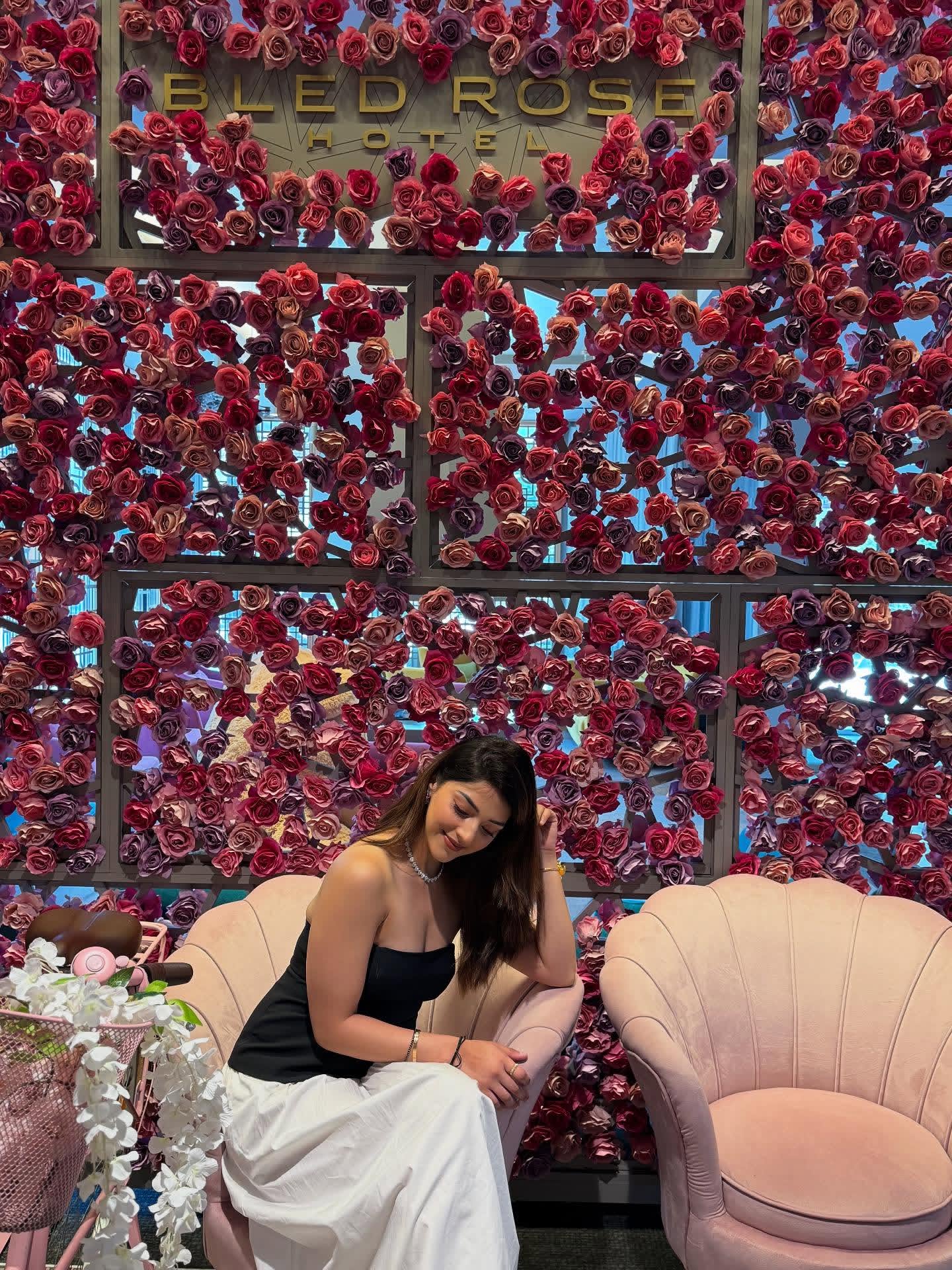 GtkAUGobUAAw1VT?format=jpg&name=large