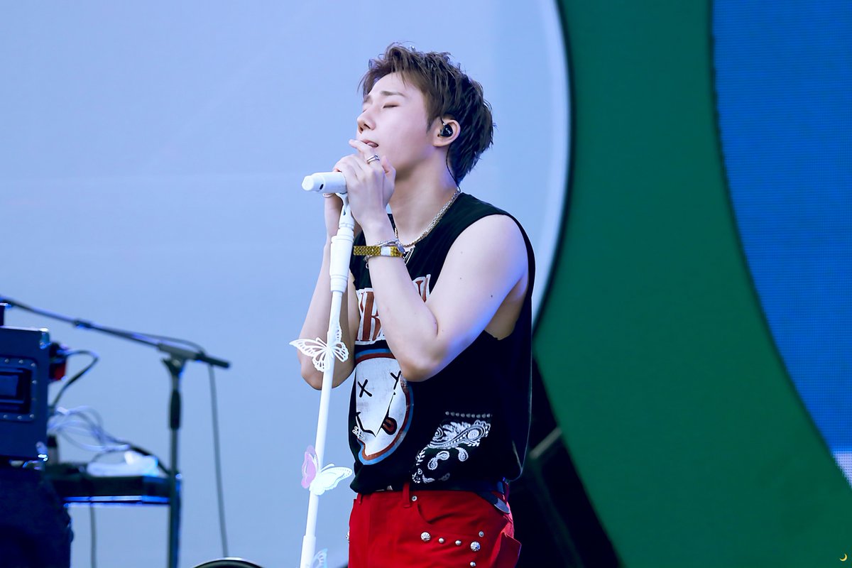 month_0609's tweet photo. 250615 뷰티풀민트라이프

👅

#성규 #김성규 #SUNGKYU
#인피니트 #INFINITE https://t.co/KfzQuaHPDG