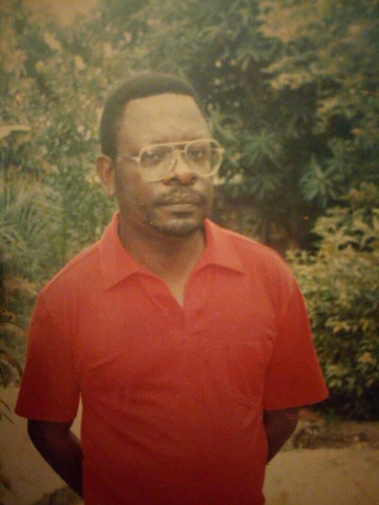 À toi, Papa Joseph Masumbuko Bunyas,
En ce jour de la fête des pères, je viens te parler avec mon cœur rempli de gratitude et d’amour.

Tu as été pour moi plus qu’un père : un modèle, un repère solide, un guide attentif. Tu m’as comblée d’affection, entourée de tendresse et d’une