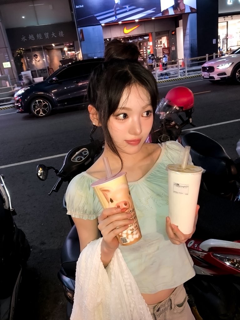 KiiiKiii_talk's tweet image. 냠🧃

#KiiiKiii #키키 #SUI #수이