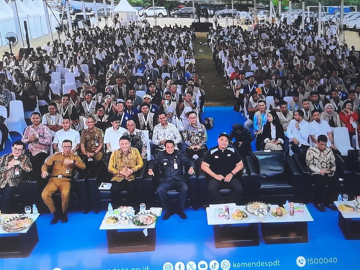 OfficialWhien's tweet photo. APEL PEMUDA PELOPOR dan Siaga Membangun Desa untuk membangun desa yang lebih baik #ApelPemudaPelopor2025
#KemendesKemenpora
#TPPBersamaMenteriDesa https://t.co/KTSiD3X8kl