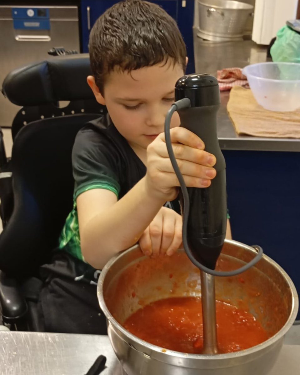 🧼 Our Junior Group recently enjoyed a session where they learned to make their own dinner—and did the washing up afterwards! 👏It was a great way to practice everyday skills while building self-esteem, teamwork, and a sense of achievement. Plus, lots of smiles along the way! 😊