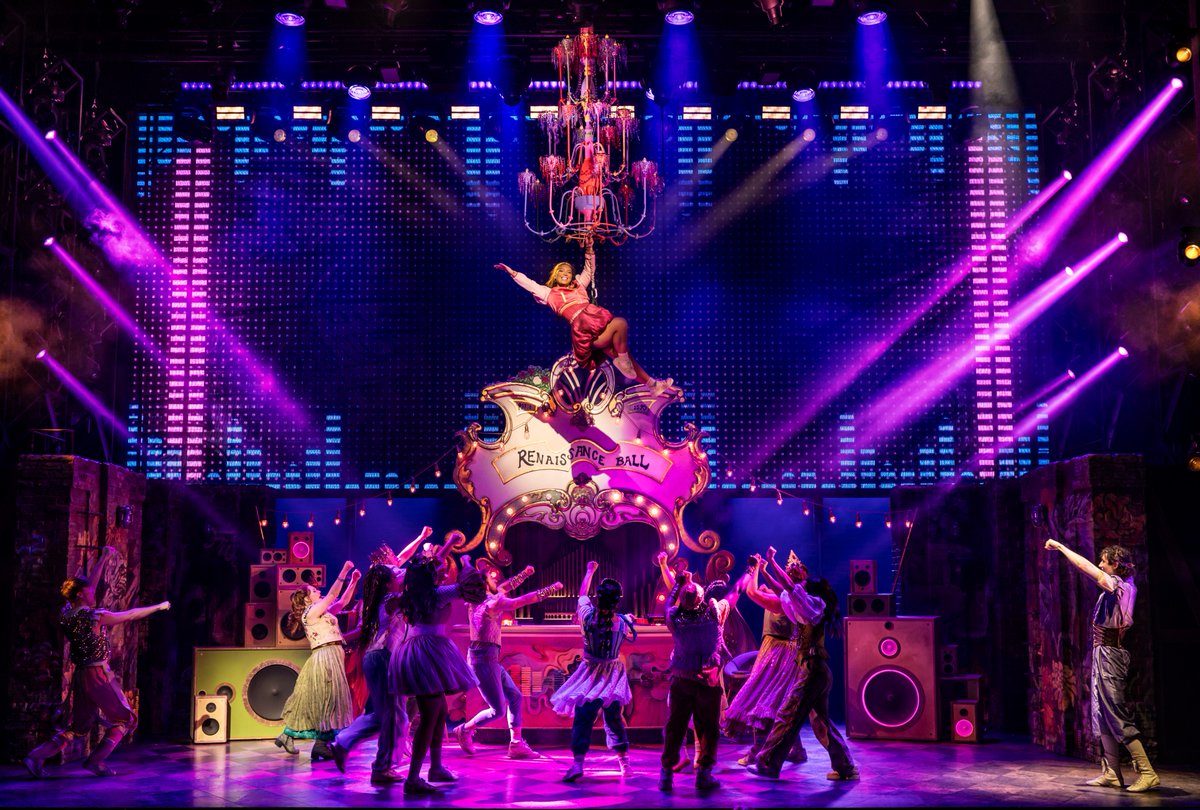 & Juliet UK tweet media