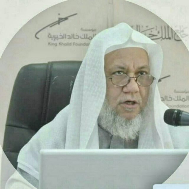 🔹️القراءة بدون تجويد!!🔹️😶😶
📌سائل يسأل: " هل تجوز القراءة بإسقاط أحكام التجويد؛  كالمد والغنة والقلقلة حال الحدر أو المراجعة السريعة؟!!
📌والجواب، أقول مستعينا بالله عز وجل: 
الحمد لله، والصلاة والسلام على رسول الله صلى الله عليه وسلم..
ا
قال ابن الجزري في باب التجويد  :