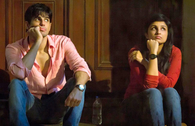 HetTannaHere's tweet image. Rewatched #HaseeTohPhasee yesterday, really feel that this one is an underrated rom-com, yes, it comprises of a few flaws, but it is indeed a breezy ride featuring credible performances. 👏❤️

#SidharthMalhotra #ParineetiChopra @SidMalhotra @ParineetiChopra