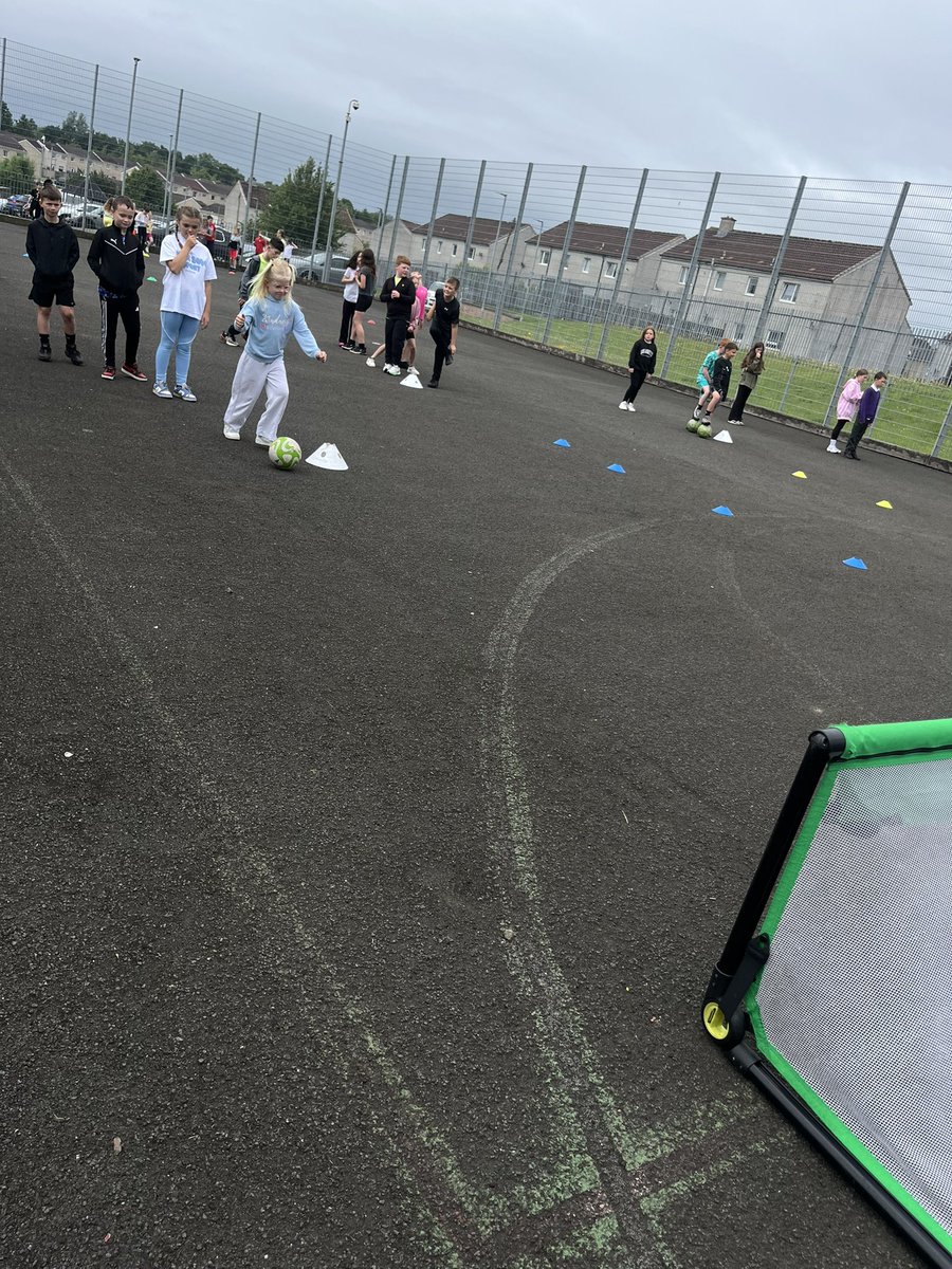 MissBrown (@missbrown72) on Twitter photo P5/6 had a great morning at sports day 🏅🎾 The children had lots of fun and thank you to parents for coming to support ❤️🩵💚💛 <a href="/HareleeshillPS/">HareleeshillPS</a> #itsSLC P5/6 had a great morning at sports day 🏅🎾 The children had lots of fun and thank you to parents for coming to support ❤️🩵💚💛 <a href="/HareleeshillPS/">HareleeshillPS</a> #itsSLC